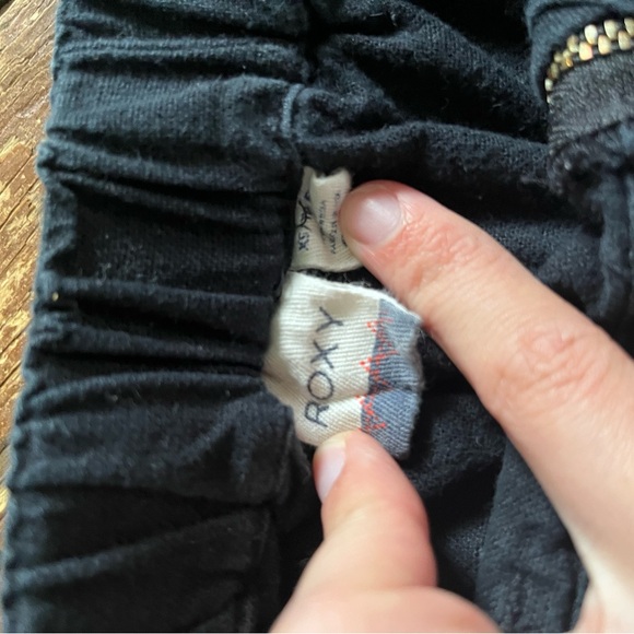 Roxy pants - Picture 3 of 3